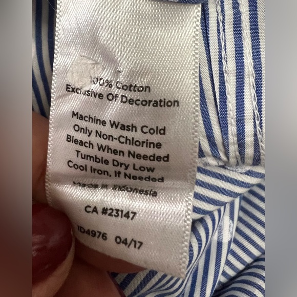 “Talbots Woman’s” SZ: (3X) Blue & White Striped Blouse Poka-Dot Button-Up - Picture 5 of 5